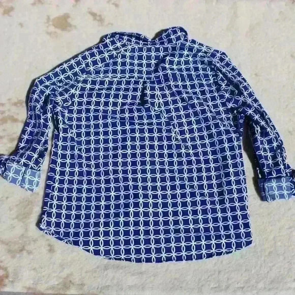 ADRIENNE VITTADINI Patterned Roll Tab Sleeve Silky Button Up Blouse Top Women XL - Picture 10 of 10